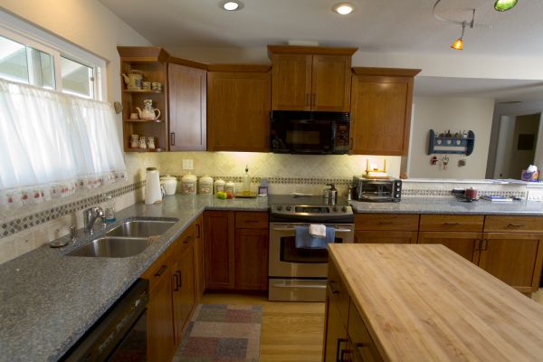 Cherry Cabinet Remodeling in Cleveland